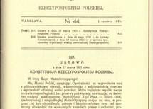 Dziennik Ustaw z 1921 r., Nr 44
Tablica z wystawy w "Trybunale Konstytucyjnym Konstytucje Rzeczypospolitej Polskiej XVI-XX w." (maj 2012 .)