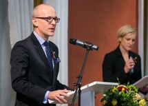 siedziba Sądu Konstytucyjnego Republiki Litewskiej
Przemawia Sędzia Trybunału Konstytucyjnego prof. Marek Zubik