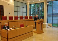 Prof. Zbigniew Pełczyński i Prezes TK dr Bohdan Zdziennicki.
Trio fortepianowe, prof. Zbigniew Pełczyński i Prezes TK dr Bohdan Zdziennicki.
Trio fortepianowe.
Trio fortepianowe, prof. Zbigniew Pełczyński i Prezes TK dr Bohdan Zdziennicki.
Uczestnicy spotkania.
Prof. Zbigniew Pełczyński i Prezes TK dr Bohdan Zdziennicki.
Prof. Zbigniew Pełczyński.