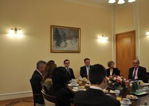 Uczestnicy spotkania
Uczestnicy spotkania
Uczestnicy spotkania
Uczestnicy spotkania