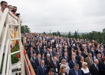 Jasna Góra, Msza Święta dziękczynna z okazji 1050-lecia Chrztu Polski
Jasna Góra, Msza Święta dziękczynna z okazji 1050-lecia Chrztu Polski
Powitanie Papieża Franciszka w Krakowie na dziedzińcu Zamku Królewskiego na Wawelu