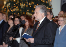 Uczestnicy uroczystości
prof. Andrzej Rzepliński składa ślubowanie
prof. Andrzej Rzepliński
Uczestnicy uroczystości
Sędzia TK prof. Andrzej Rzepliński, Prezydent RP Lech Kaczyński oraz nowo powołani sędziowie sądów powszechnych
Wiceprezes TK Janusz Niemcewicz, Sędzia TK prof. Andrzej Rzepliński i Prezydent RP Lech Kaczyński