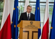 Prezes Trybunału Konstytucyjnego prof. Andrzej Rzepliński
Uczestnicy dorocznego Zgromadzenia Ogólnego Sędziów TK
Prezes Trybunału Konstytucyjnego prof. Andrzej Rzepliński
Prezydent RP Bronisław Komorowski
Prezes Trybunału Sprawiedliwości UE prof. Vassilios Skouris
Wicemarszałek Sejmu Cezary Grabarczyk
Marszałek Senatu Bohdan Borusewicz
Szef Kancelarii Prezesa Rady Ministrów Jacek Cichocki
Prezes Naczelnego Sądu Administracyjnego prof. Roman Hauser
Wiceprzewodnicząca Krajowej Rady Sądownictwa Małgorzata Niezgódka-Medek
Rzecznik Praw Obywatelskich prof. Irena Lipowicz
Prokurator Generalny Andrzej Seremet