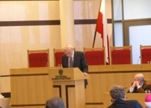 Wiceprezes TK Janusz Niemcewicz, prof. Egidijus Kuris, prof. Marek Safjan i Prezes TK Jerzy Stępień
Uczestnicy wykładu
Prof. Marek Safjan