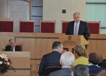 Uczestnicy uroczystości
Prof. Moshe Rosman i Prezes Trybunału Konstytucyjnego prof. Andrzej Rzepliński
Uczestnicy uroczystości
p.o. Prezesa Sądu Konstytucyjnego Republiki Litewskiej Dainius Žalimas 
Prof. Moshe Rosman
Uczestnicy uroczystości
Prezes Trybunału Konstytucyjnego prof. Andrzej Rzepliński i prof. Moshe Rosman i uczestnicy uroczystości
Prezes Trybunału Konstytucyjnego prof. Andrzej Rzepliński i prof. Moshe Rosman
Prezes Trybunału Konstytucyjnego prof. Andrzej Rzepliński i prof. Moshe Rosman