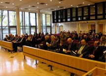 Otwarcie konferencji, przemawia prof. Mirosław Granat
Uczestnicy konferencji
I panel, przemawia dr Witold Brodziński z Uniwersytetu Łódzkiego
Uczestnicy konferencji
Prof. Michel Verpaux z Université Paris I, Prof. Jean Gicquel z Université Paris I, Prof. Janusz Trzciński, Prezes Naczelnego Sądu Administracyjnego oraz dr Jarosław Szymanek z Uniwersytetu Warszawskiego
I panel, przemawia Prof. Jean Gicquel z Université Paris I
Uczestnicy konferencji
IV panel, Prof. Mirosław Wyrzykowski, Sędzia Trybunału Konstytucyjnego, Prof. Otto Pfersmann z Université Paris I, Olivier Le Bot z Université de Nice oraz Guy Canivet, członek Rady Konstytucyjnej Republiki Francuskiej
Uczestnicy konferencji
Zdjęcie zbiorowe prelegentów i organizatorów konferencji