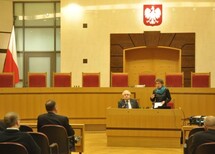Prezes TK prof. Andrzej Rzepliński i prof. Elżbieta Kawecka-Wyrzykowska
Prezes TK prof. Andrzej Rzepliński i prof. Elżbieta Kawecka-Wyrzykowska
Prezes TK prof. Andrzej Rzepliński i prof. Elżbieta Kawecka-Wyrzykowska
Prezes TK prof. Andrzej Rzepliński i prof. Elżbieta Kawecka-Wyrzykowska