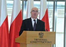 Prezes Trybunału Konstytucyjnego Pan prof. Andrzej Rzepliński i Sędziowie Trybunału.
Uczestnicy Zgromadzenia.
Prezes TK Pan prof. Andrzej Rzepliński.
Prezydent RP, Marszałek Sejmu RP, Marszałek Senatu RP, Prezes Rady Ministrów i uczestnicy Zgromadzenia.
Prezydent RP Pan Bronisław Komorowski.
Marszałek Sejmu RP Pani Ewa Kopacz.
Marszałek Senatu RP Pan Bogdan Borusewicz.
Prezes Rady Ministrów Pan Donald Tusk.
Pierwszy Prezes Sądu Najwyższego Pan Stanisław Dąbrowski.
Prezes Naczelnego Sądu Administracyjnego Pan prof. Roman Hauser.
Przewodniczący Krajowej Rady Sądownictwa Pan Antoni Górski.
Rzecznik Praw Obywatelskich Pani prof. Irena Lipowicz.
Prokurator Generalny Pan Andrzej Seremet.