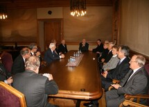 Prezes Trybunału Konstytucyjnego Bohdan Zdziennicki i Prezes Sądu Konstytucyjnego Republiki Litewskiej Kęstutis Lapinskas
Uczestnicy konferencji w sali konferencyjnej Sądu Konstytucyjnego Republiki Litewskiej
Uczestnicy konferencji w sali konferencyjnej Sądu Konstytucyjnego Republiki Litewskiej
Uczestnicy konferencji
Spotkanie z Rektorem Uniwersytetu Wileńskiego, Panem Benediktasem Juodką
Wizyta w Sejmie Republiki Litewskiej
Spotkanie z Marszałkiem Sejmu Republiki Litewskiej, Panem Česlovasem Juršenasem