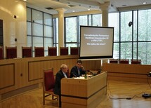 prof. Stanisław Biernat, Wiceprezes Trybunału Konstytucyjnego i dr hab. Dariusz Adamski
Uczestnicy wykładu
prof. Stanisław Biernat, Wiceprezes Trybunału Konstytucyjnego i dr hab. Dariusz Adamski
prof. Stanisław Biernat, Wiceprezes Trybunału Konstytucyjnego i dr hab. Dariusz Adamski
prof. Stanisław Biernat, Wiceprezes Trybunału Konstytucyjnego i dr hab. Dariusz Adamski