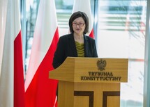 Prezes i Sędziowie Trybunału Konstytucyjnego
Prezydent RP Bronisław Komorowski, Prezes Rady Ministrów Ewa Kopacz, Wicemarszałek Sejmu Eugeniusz Grzeszczak, Wicemarszałek Senatu Jan Wyrowiński oraz inni goście dorocznego Zgromadzenia Ogólnego Sędziów TK 
Uczestnicy Zgromadzenia Ogólnego Sędziów TK
Prezydent RP Bronisław Komorowski, Prezes Rady Ministrów Ewa Kopacz, Wicemarszałek Sejmu Eugeniusz Grzeszczak, Wicemarszałek Senatu Jan Wyrowiński
Prezes Trybunału Konstytucyjnego prof. Andrzej Rzepliński
Prezydent RP Bronisław Komorowski
Prezes Rady Ministrów Ewa Kopacz
Wicemarszałek Senatu Jan Wyrowiński
I Prezes Sądu Najwyższego prof. Małgorzata Gersdorf
Prezes Naczelnego Sądu Administracyjnego i Przewodniczący Krajowej Rady Sądownictwa prof. Roman Hauser
Rzecznik Praw Obywatelskich prof. Irena Lipowicz
Prokurator Generalny Andrzej Seremet