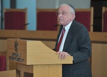 Uczestnicy uroczystości
Prof. Moshe Rosman i Prezes Trybunału Konstytucyjnego prof. Andrzej Rzepliński
Uczestnicy uroczystości
p.o. Prezesa Sądu Konstytucyjnego Republiki Litewskiej Dainius Žalimas 
Prof. Moshe Rosman
Uczestnicy uroczystości
Prezes Trybunału Konstytucyjnego prof. Andrzej Rzepliński i prof. Moshe Rosman i uczestnicy uroczystości
Prezes Trybunału Konstytucyjnego prof. Andrzej Rzepliński i prof. Moshe Rosman
Prezes Trybunału Konstytucyjnego prof. Andrzej Rzepliński i prof. Moshe Rosman