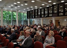 Prezes TK prof. Andrzej Rzepliński i prof. Leszek Balcerowicz
Uczestnicy wykładu
Prof. Leszek Balcerowicz