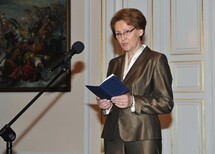 Prof. Sławomira Wronkowska-Jaśkiewicz składa ślubowanie.
Uczestnicy uroczystości.
Prof. Sławomira Wronkowska-Jaśkiewicz
Prof. Sławomira Wronkowska-Jaśkiewicz.
Sędzia TK prof. Sławomira Wronkowska-Jaśkiewicz i Marszałek Sejmu Bronisław Komorowski.
Prof. Sławomira Wronkowska-Jaśkiewicz, Sędzia Sądu Konstytucyjnego Ukrainy Petro Steciuk i Sędzia TK prof. Mirosław Granat.
Prezes Sądu Konstytucyjnego Ukrainy Andriej Striżak, Prezes TK dr Bohdan Zdziennicki oraz tłumacz Andrzej Zelwak.
Prezes TK dr Bohdan Zdziennicki, p.o. Szefa Kancelarii Prezydenta RP Jacek Michałowski oraz Marszałek Sejmu RP Bronisław Komorowski.
Prof. Sławomira Wronkowska-Jaśkiewicz i Prezes TK dr Bohdan Zdziennicki w Trybunale Konstytucyjnym.