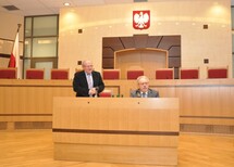 Wiceprezes TK prof. Stanisław Biernat i prof. Jerzy Kranz
Prof. Jerzy Kranz
Prof. Jerzy Kranz i uczestnicy wykładu
Uczestnicy wykładu
